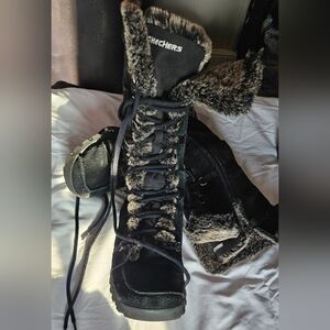 Sketchers Women Size 8 Black Faux Fur Boots